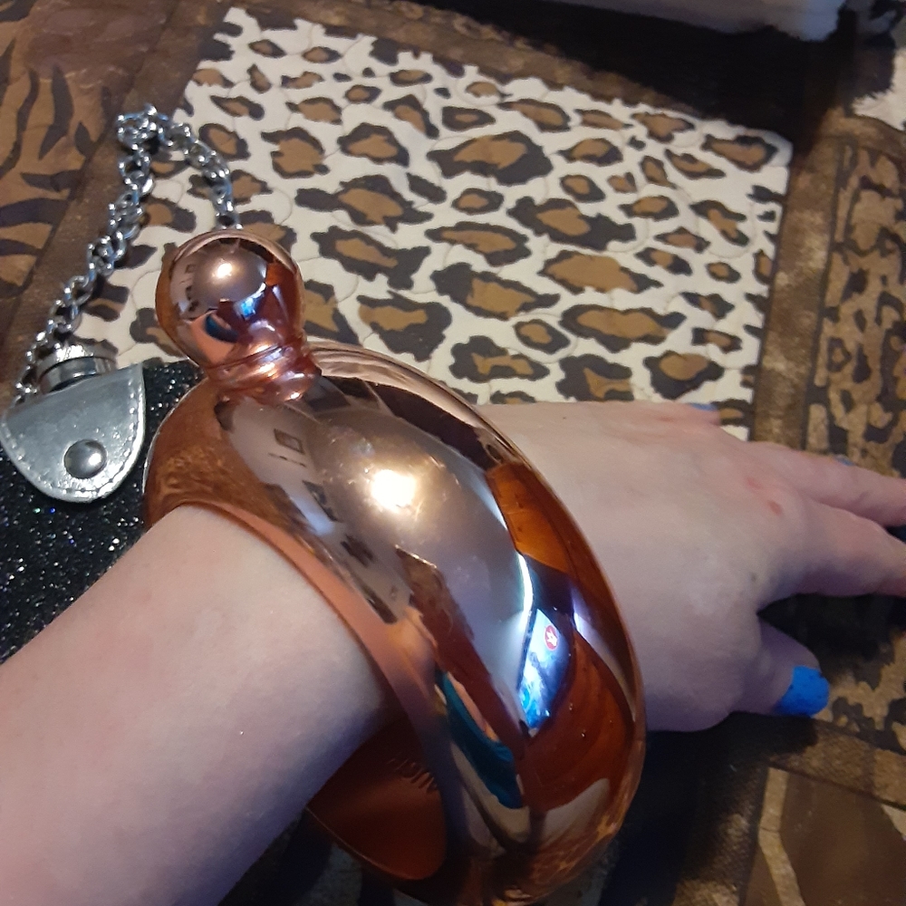 Flasks - Picture 6 of 7